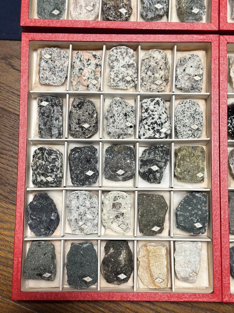 岩石標本　‐ ROCK COLLECTION ‐ 日本地科学社　岩石　（ニチカ）