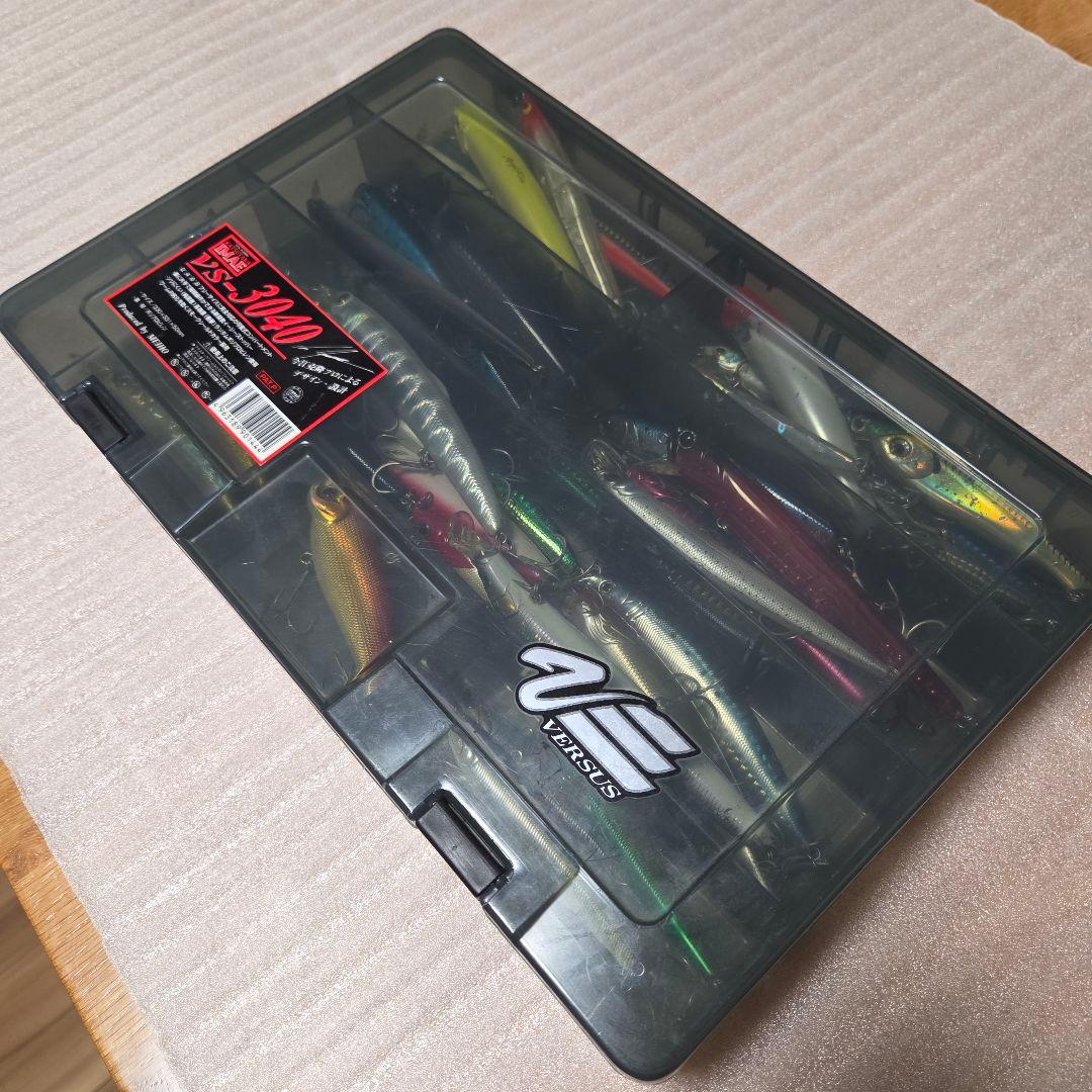 シーバスルアーセット　38個　VS3040ケース付き　ローリングベイト悟空