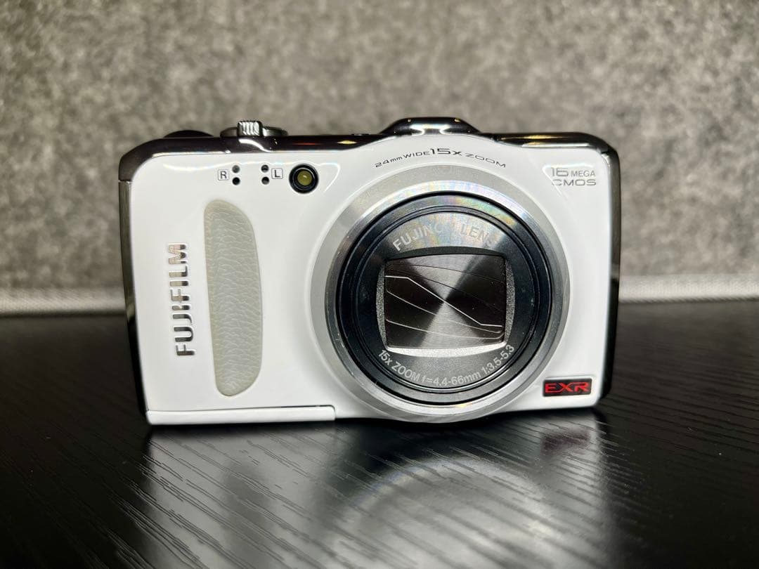 【動作確認済み】FUJIFILM FinePix F550EXR デジカメ