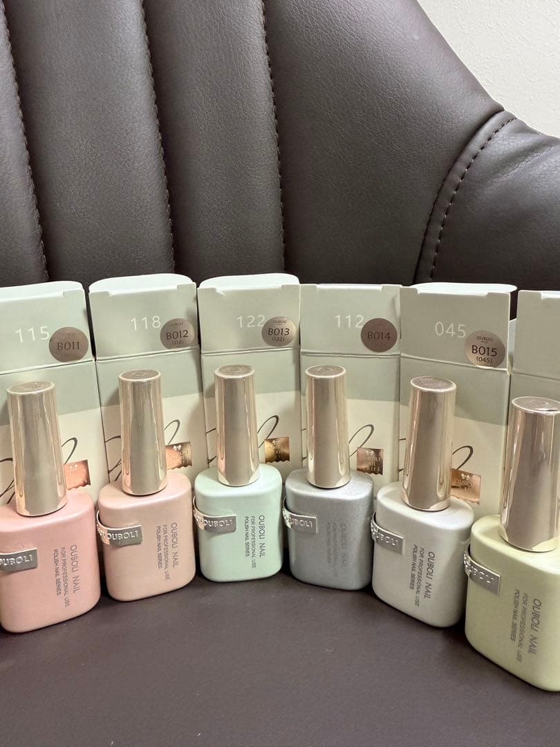 ☆新品未使用☆ラメ＆マグネット16色セット◇カラーチャート付き！