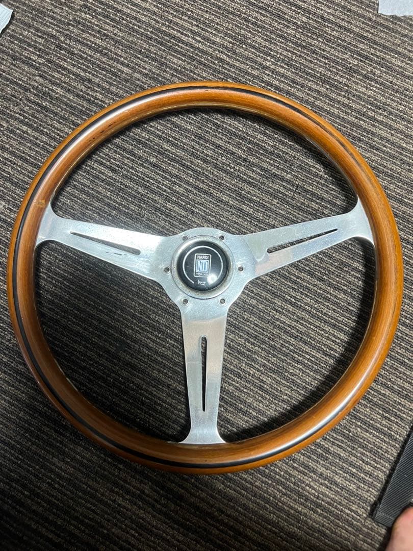 ナルディ　ウッドステアリング　36.5パイ？