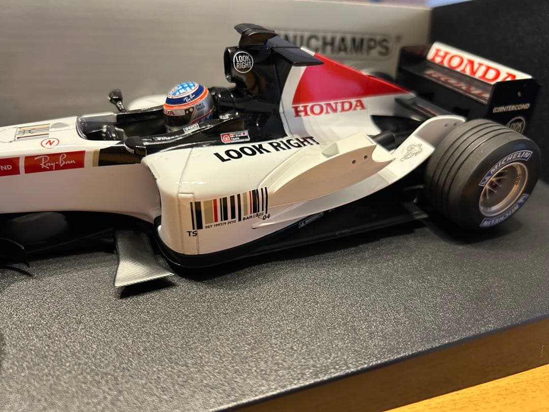 MINICHAMPS 1:18 B.A.R HONDA 2005 佐藤琢磨