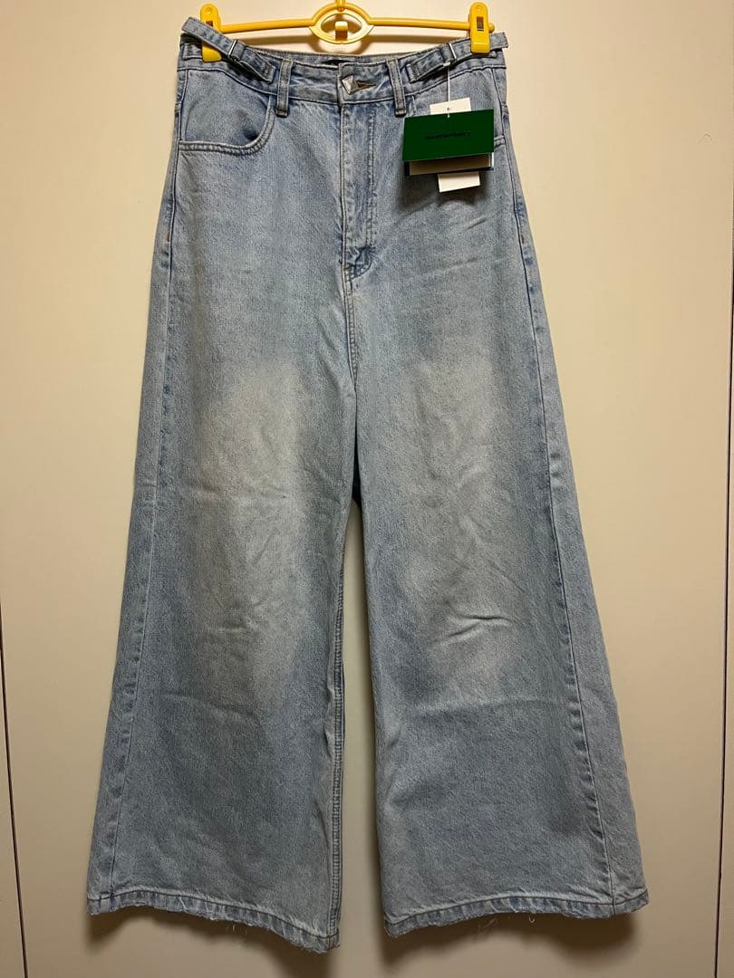 サイドベルト ワイドフレアデニムパンツ MASONPRINCE