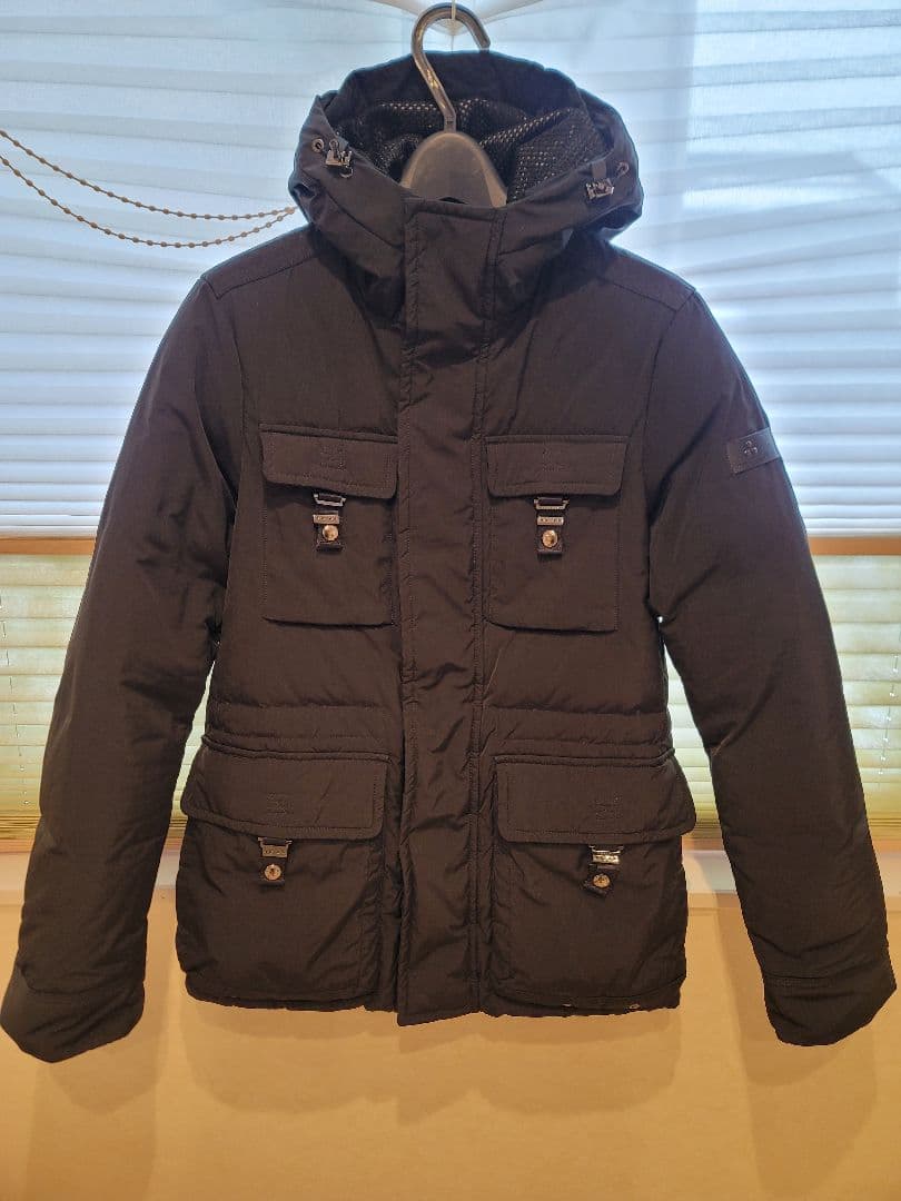 値下げ極美品　PEAUTEREY ピューテリーダウン　黒　M