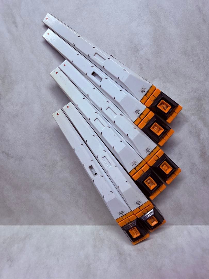 MG(マスターグレード) ガンプラ/RX-93：ニューガンダム/塗装済み完成品