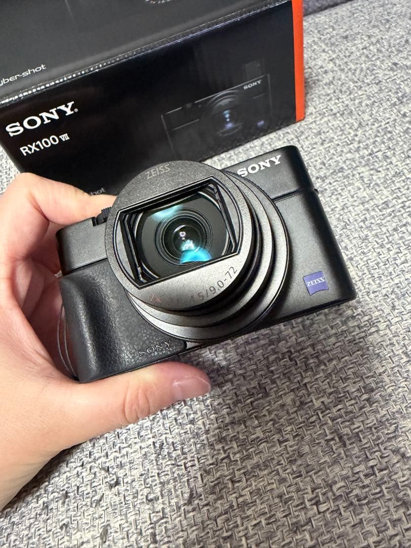 デジタルカメラ SONY RX100m7