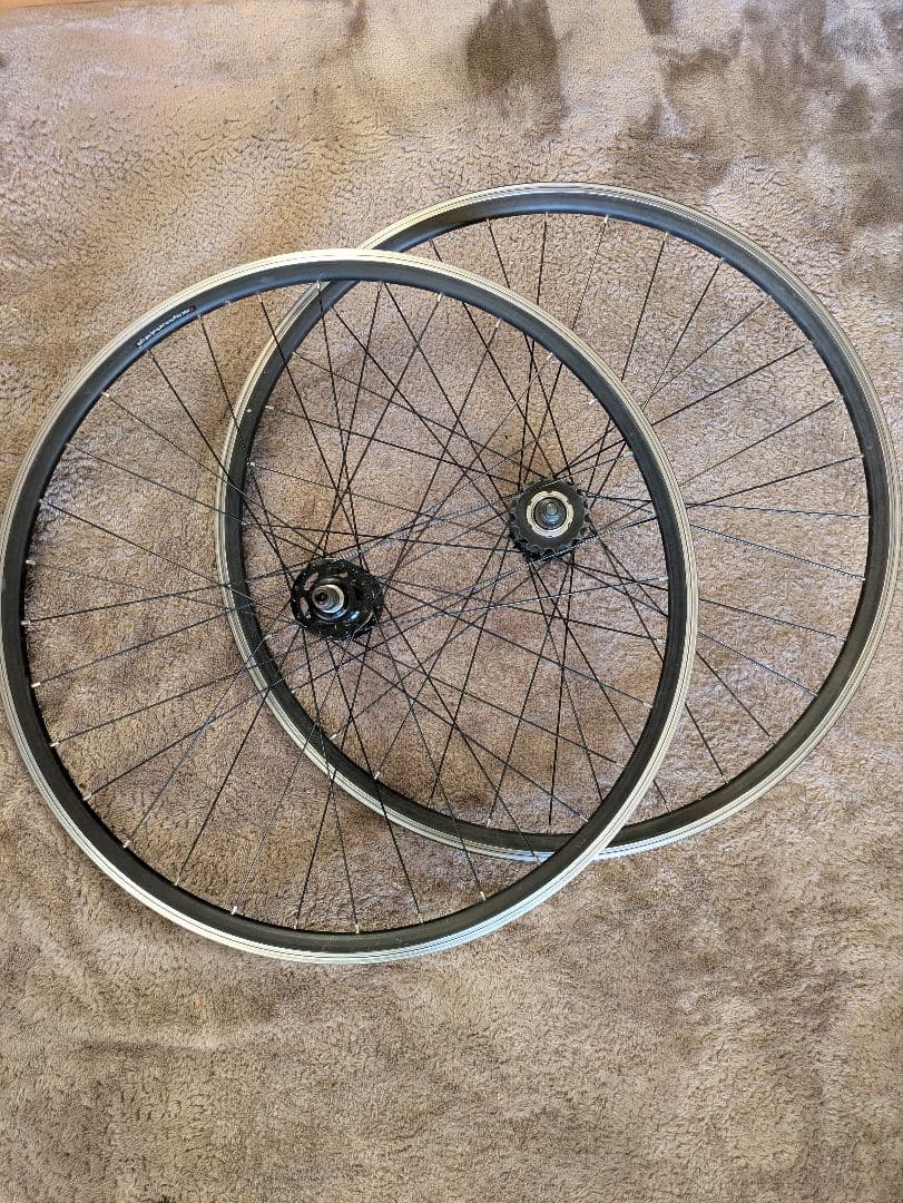 cinelli tutto ホイール　前後