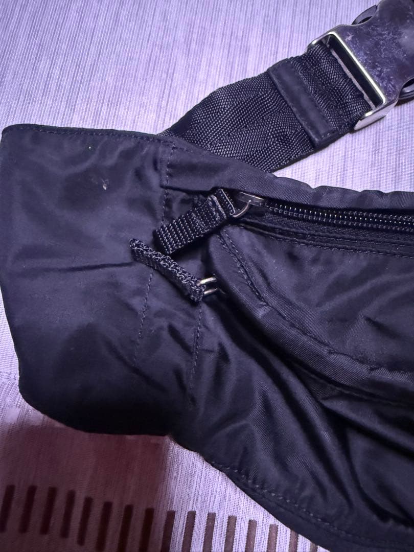 最終価格！PRADA ブラック ナイロン ウエストバッグ