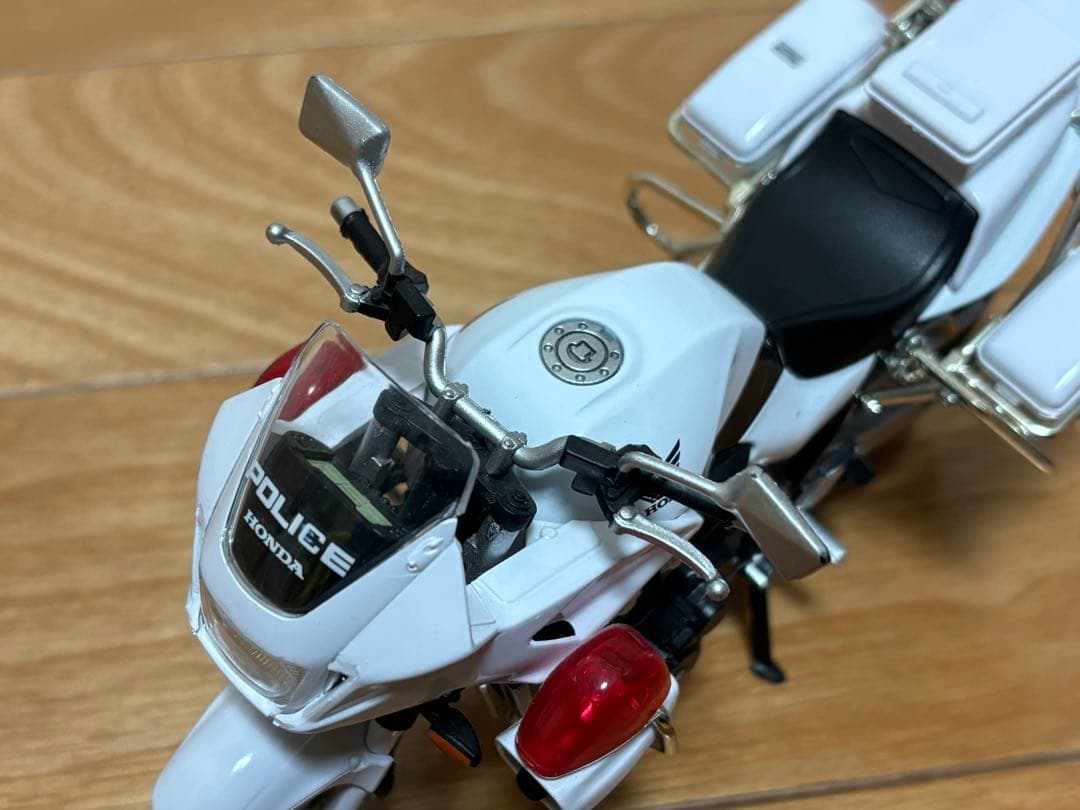 アオシマ 1/12 ホンダ CB1300P 警視庁 白バイ 完成品 訳あり