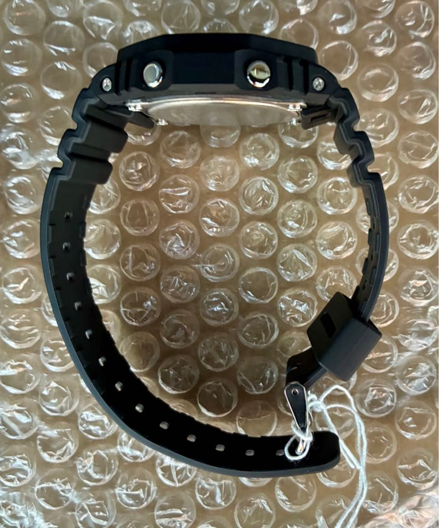 新品未使用　G-SHOCK CASIO GA-2100-1A2 腕時計　逆輸入