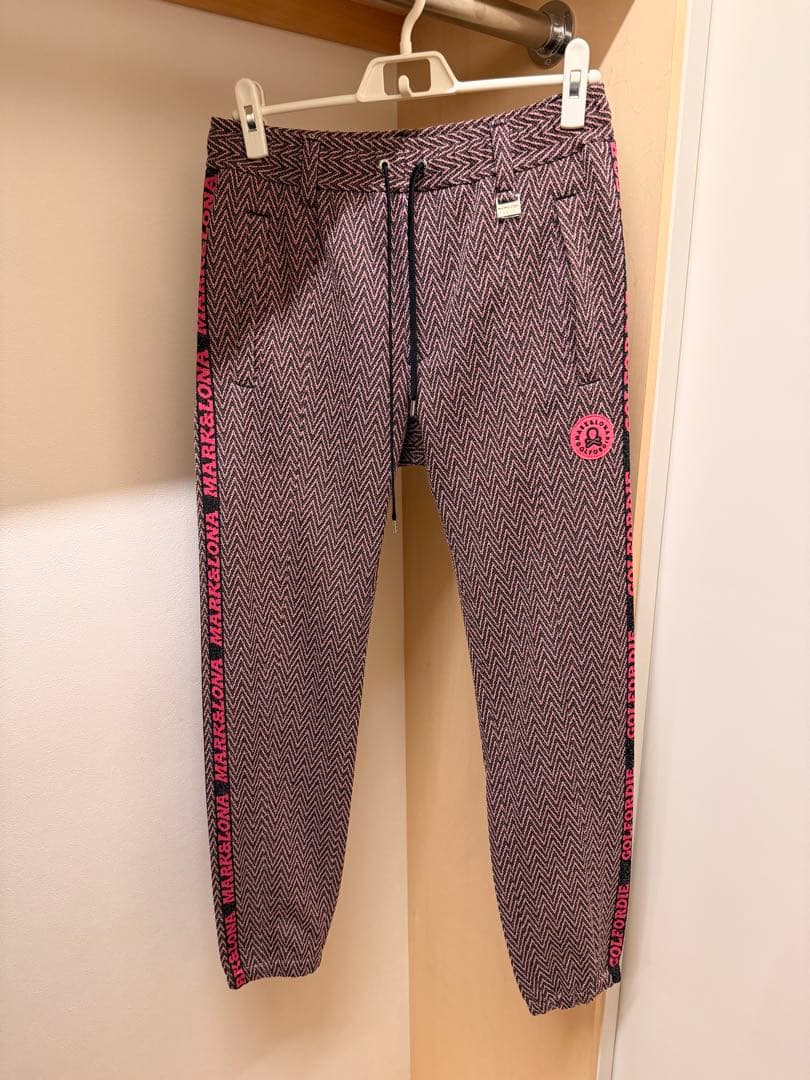 【美脚見せ】MARK&LONA ピンクパンツ ４４M