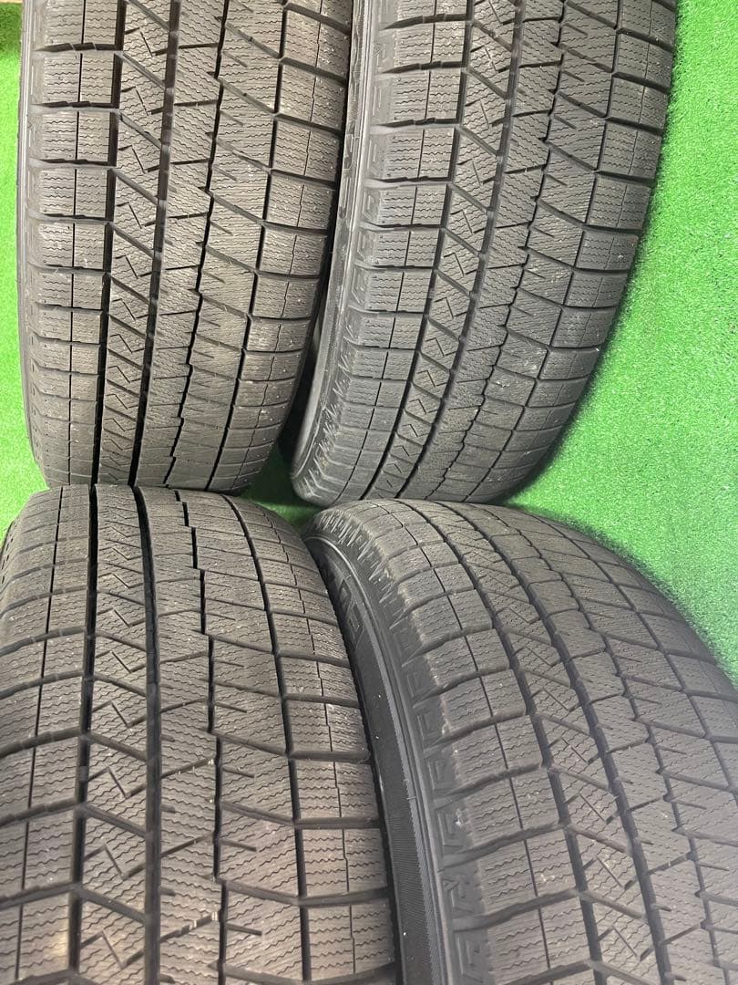 クラウンクロスオーバー　純正 19インチ 225/55R19 4本スタッドレス