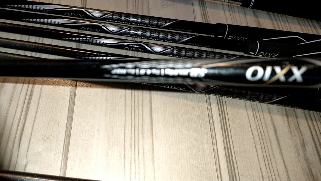 xxio 7 クラブセット　12本　タイトリストキャディバッグ