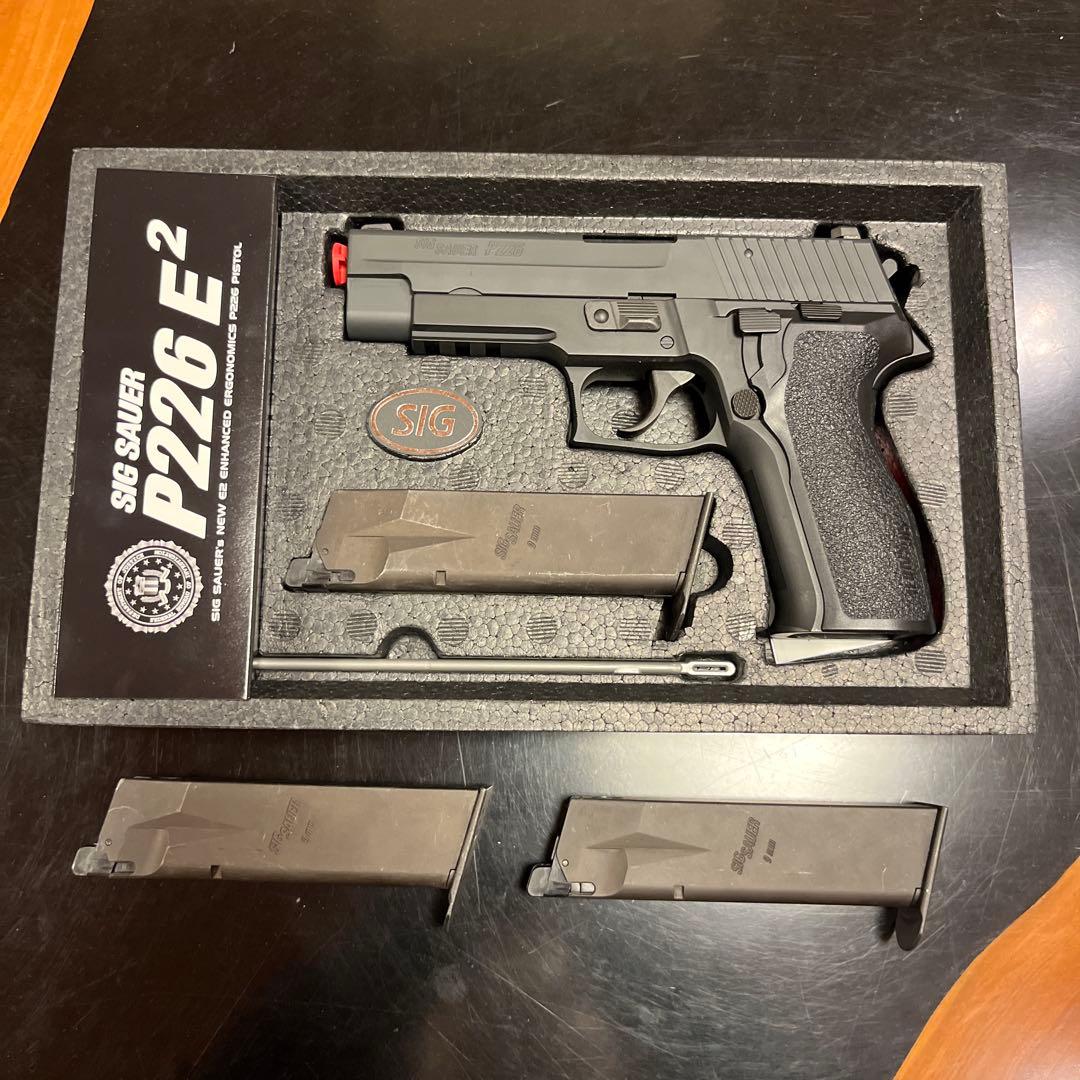 ト*モ様 東京マルイ ガスブローバックガン SIG SAUER P226 E2