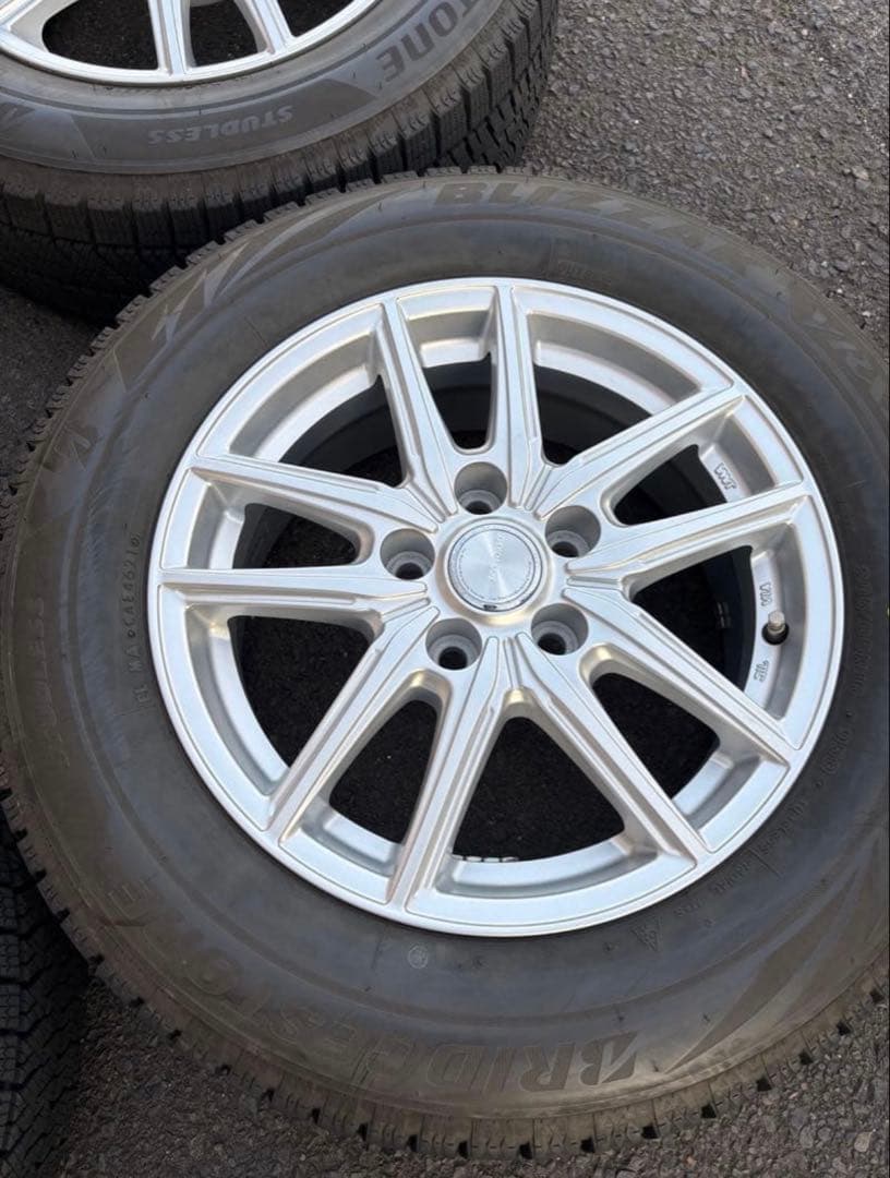 最終価格　引き取り限定　205/65R16 ブリヂストンVRX2 スタッドレス