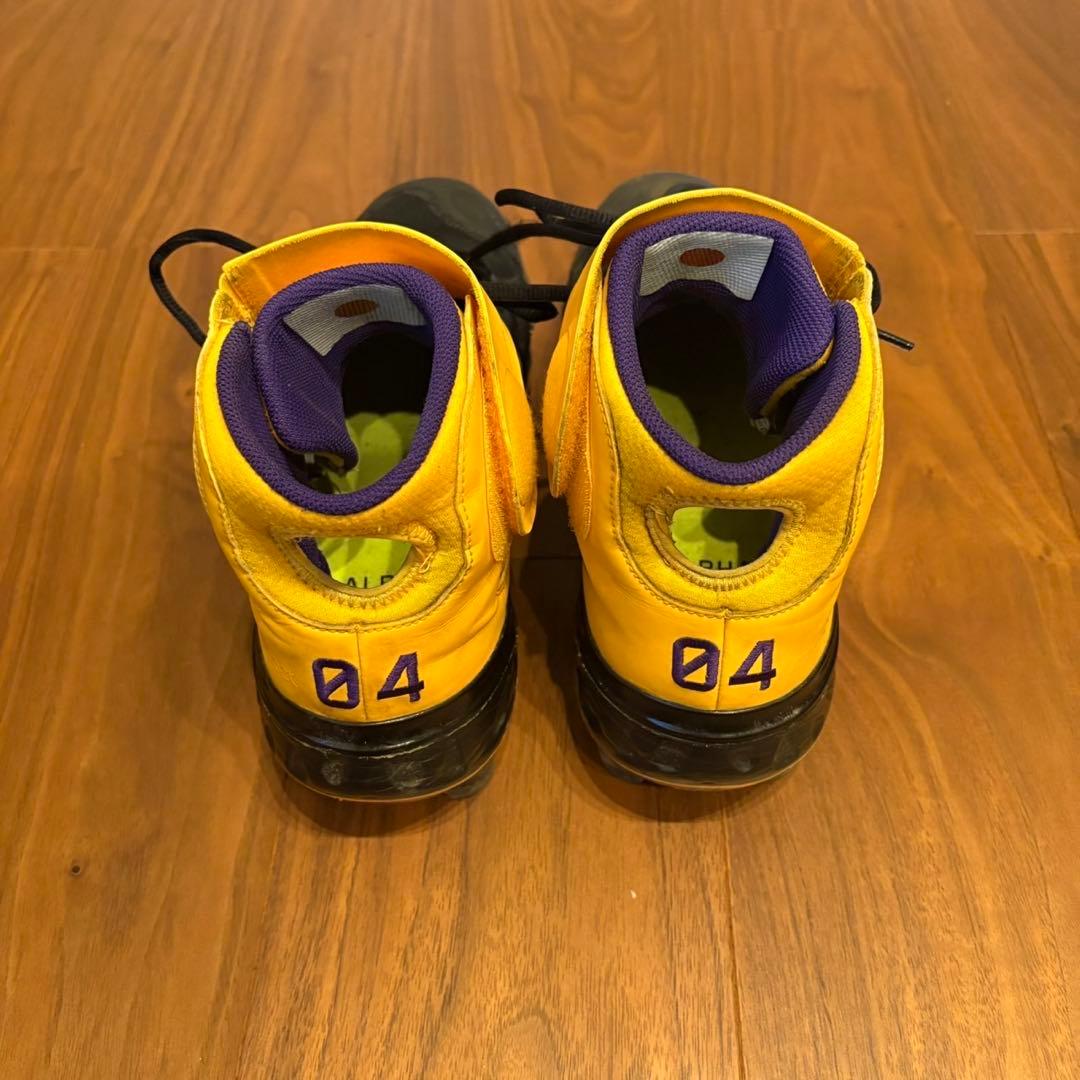 NIKE ALPHA HUARACHE ELITE 3 MID スパイク