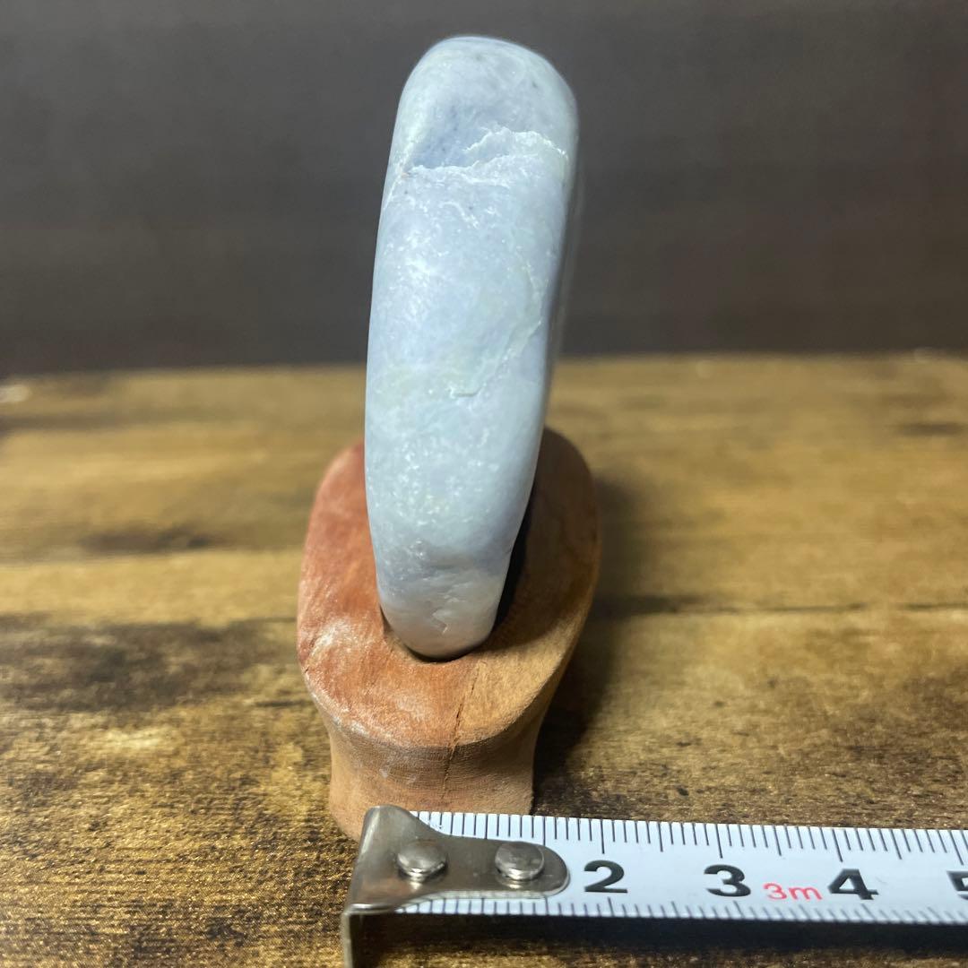 最終値下げ！220g 糸魚川　ラベンダー　翡翠　紫　海石　台座つき