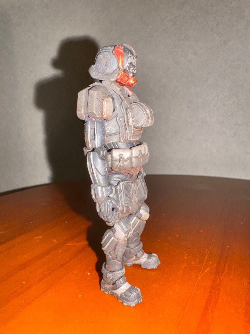 ACID RAINアシッドレインFAV-A77ガントレット1/18フィギュア