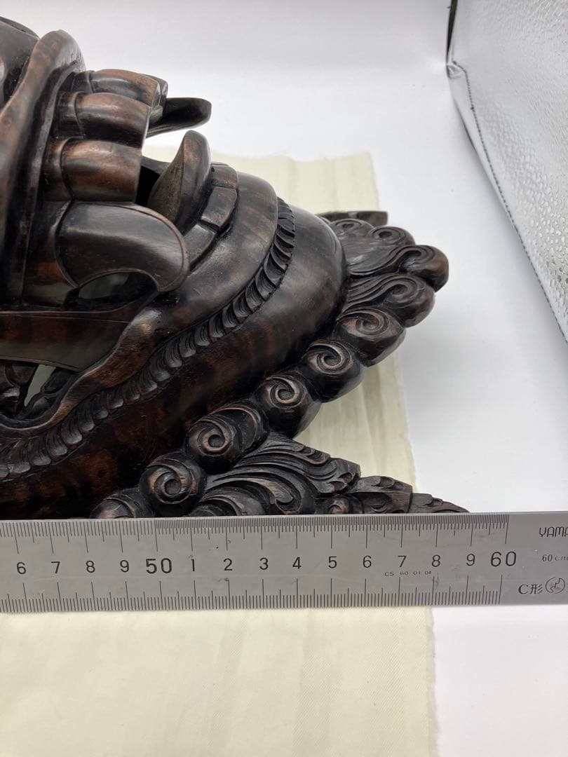 黒檀　繊細な木彫りのお面 仮面 バロン神 壁掛け 木製 ウッド バリ島 工芸品