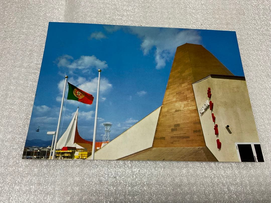 1970年／大阪万国博覧会・開催記念絵葉書。32枚入り【美品　昭和レトロ】。