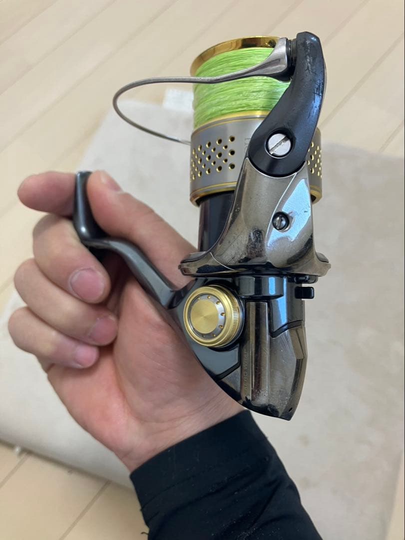 SHIMANO STELLA 2500HGS スピニングリール