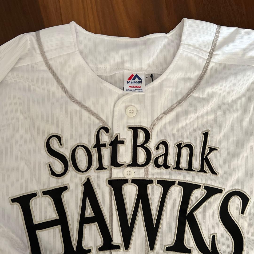 【新品未使用品】 柳田悠岐選手200本塁打達成記念ユニフォーム(Mサイズ)