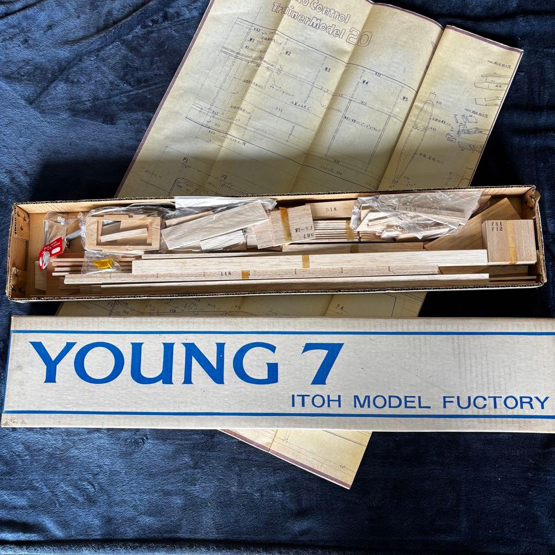 YOUNG 7 航空機模型キット ITOH MODEL FACTORY