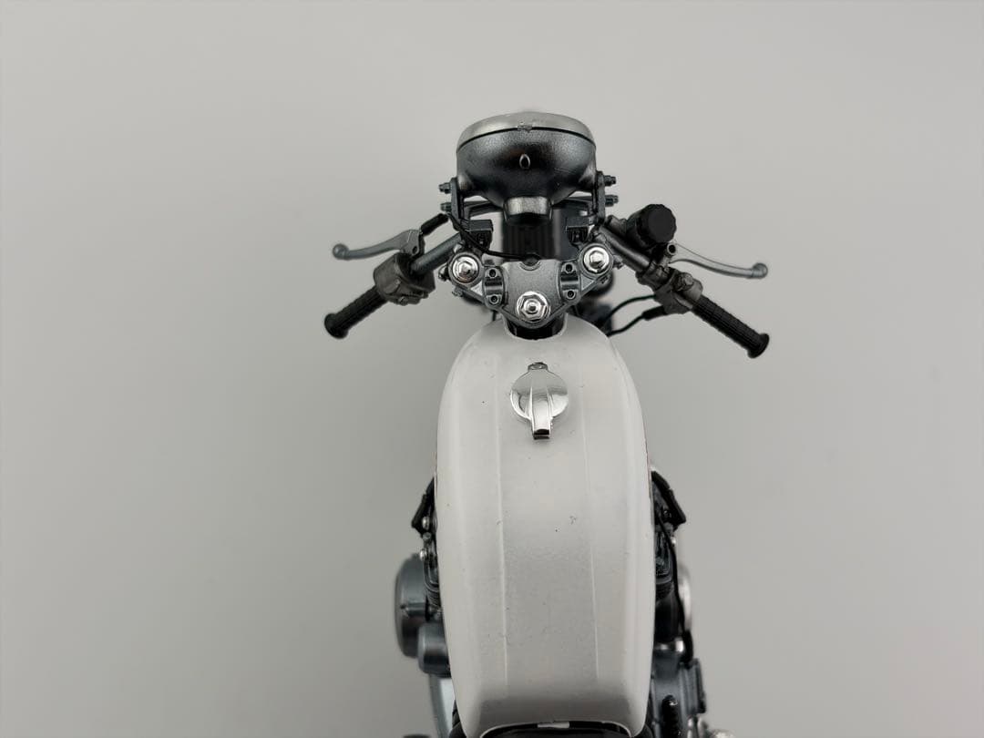 アオシマ 1/12　ホンダ CB400FOUR カスタム 塗装済 完成品