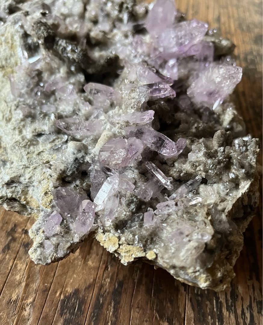 メキシコ ベラクルス州産 ベラクルスアメジスト 母岩付き原石