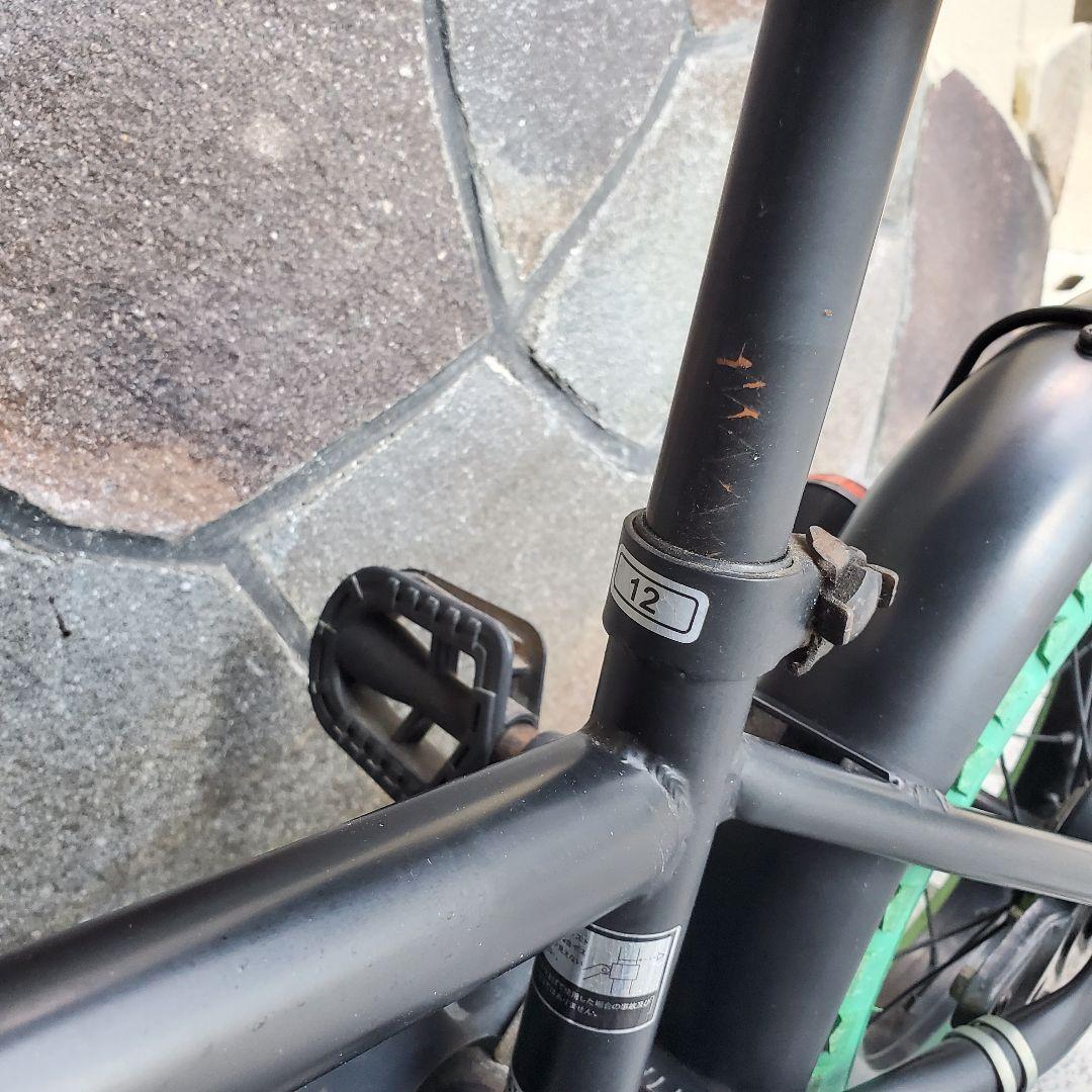 幼児用自転車 ブラックとグリーン　12インチ