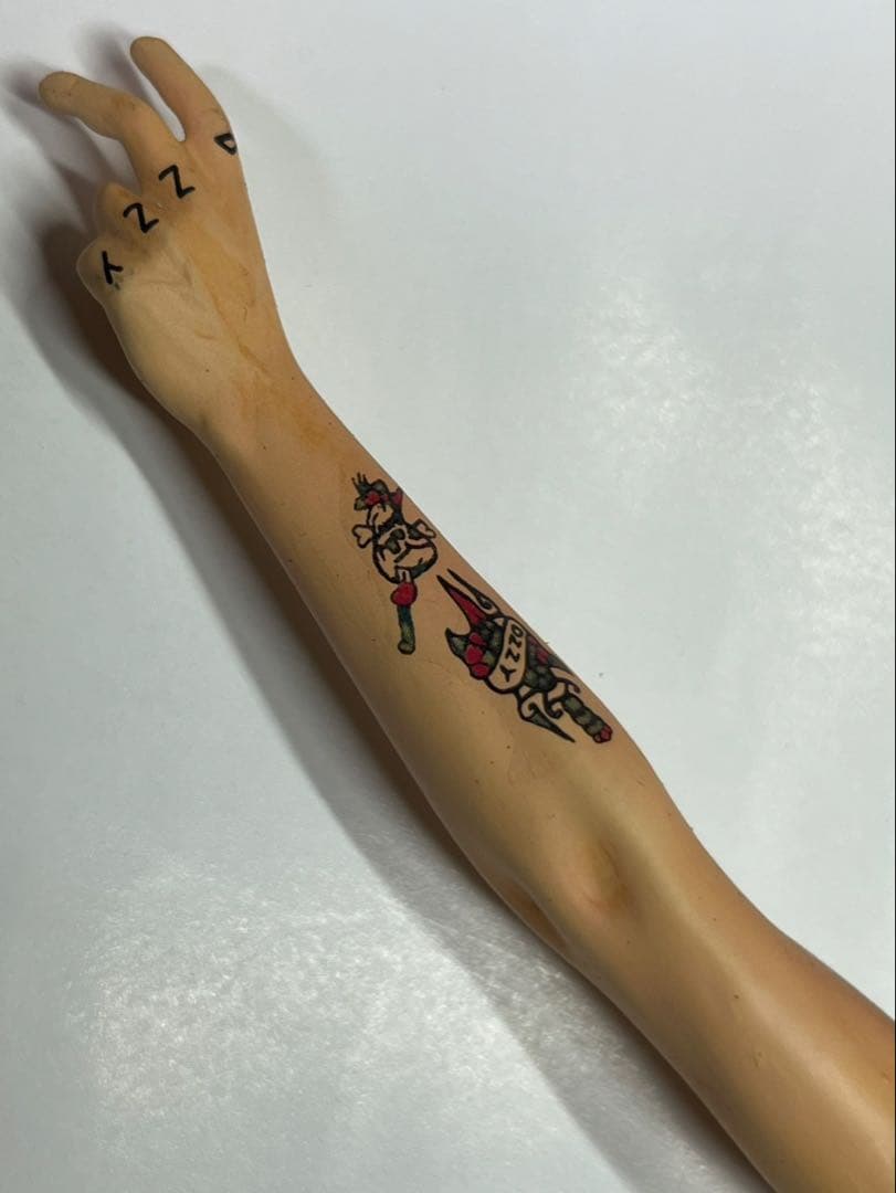 オジーオズボーン　フィギュア　ナックルボンズ社製 新品　箱に難あり