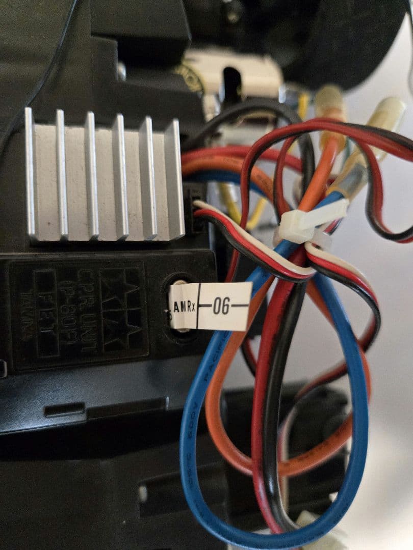 ニッサン ペンズオイル ニスモ　RCカー ボディ1/10、シャーシ、プロポ付き、