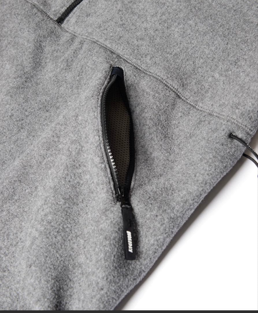 ワンピース HOLIDAY CLASSIC FLEECE ANORAK DRESS