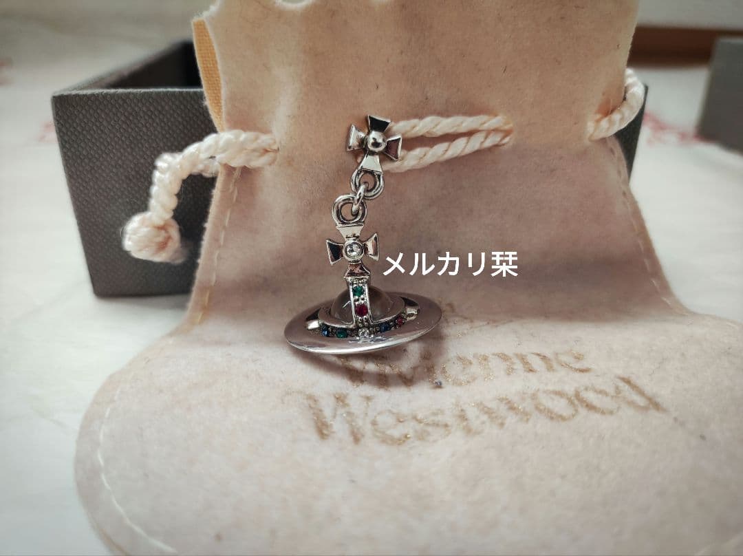 ゆ。様 17日ヴィヴィアンウエストウッド 廃盤タイニーオーブ シングルピアス片耳