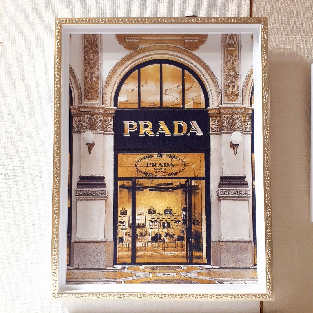 輸入雑貨　オマージュキャンバスアートパネル　『PRADA』　エントランス