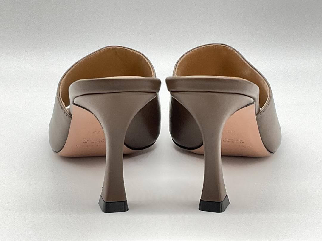 【新品】PELLICO レザーヒールサンダル ブラウン 35