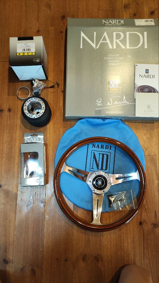 NARDI ナルディ CLASSIC VITE 360mm N161 シフトノブ