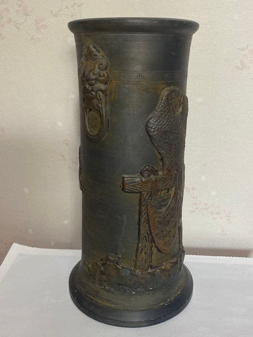 ⭐️明治時代 貼花 鬼面 鷹 翔雀文様 筒形壺 瓶 一点物 置物飾り 骨董品