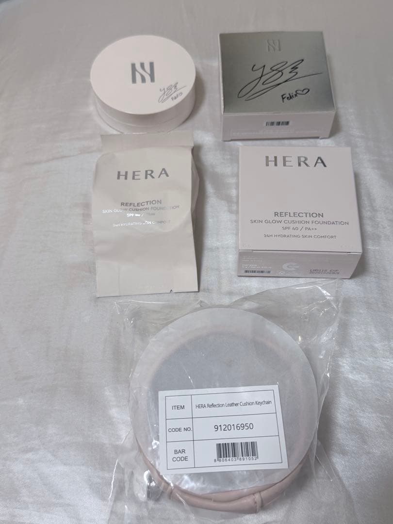 HERA グロウクッションファンデーション　21N1 フィリックスエディション