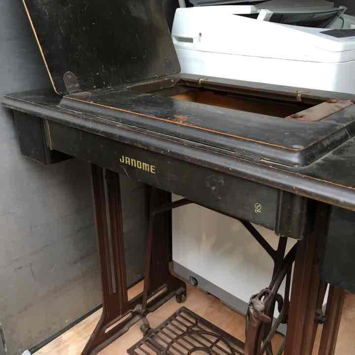JANOMEミシンの台