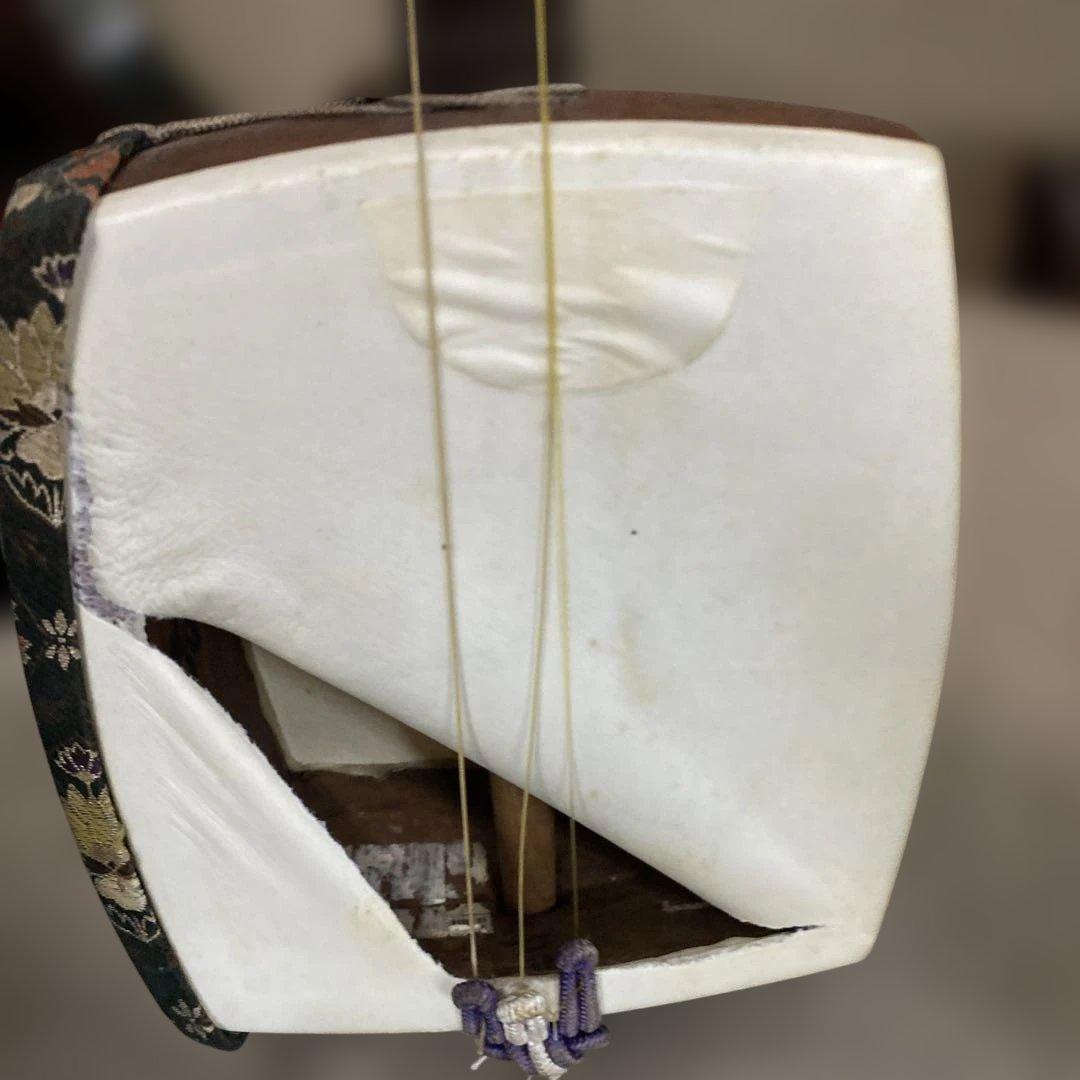 三味線本体 破れ、弦切れ有り 和楽器　ジャンク