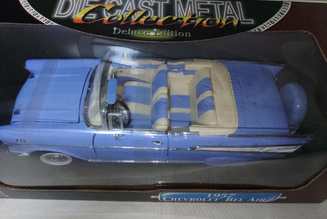 希少　1957年　 シボレー　Bel Air コンバー　1/18　ローライダー