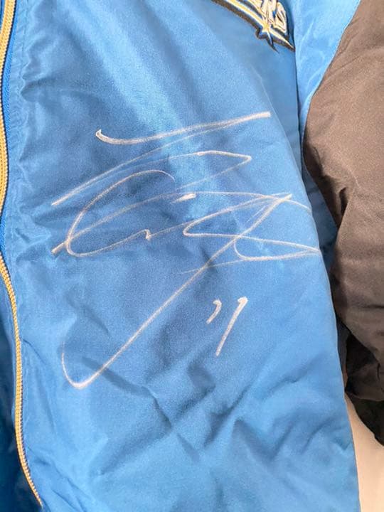 ウィンドブレーカー