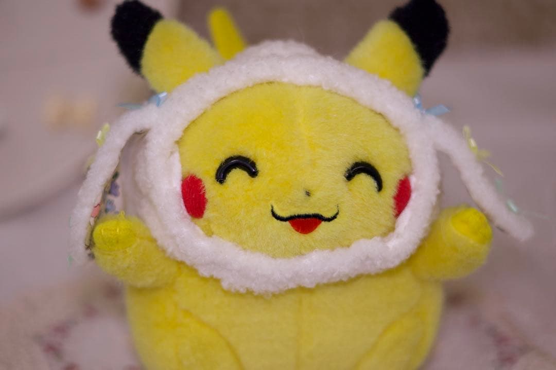 【お洋服のみ】初期ピカチュウ用 うさ耳帽子 いちごのワンピース