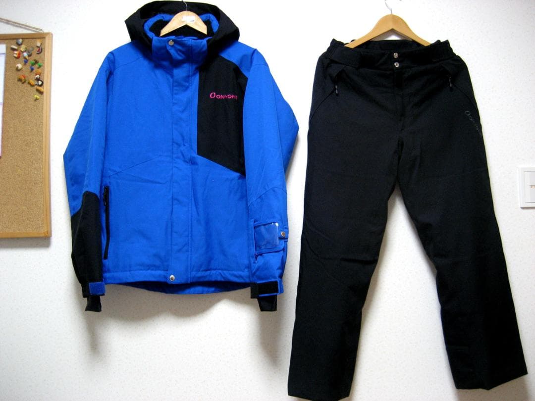 お値下げ依頼対応　超美品 オンヨネ 高機能ウェア 上下Lサイズセット