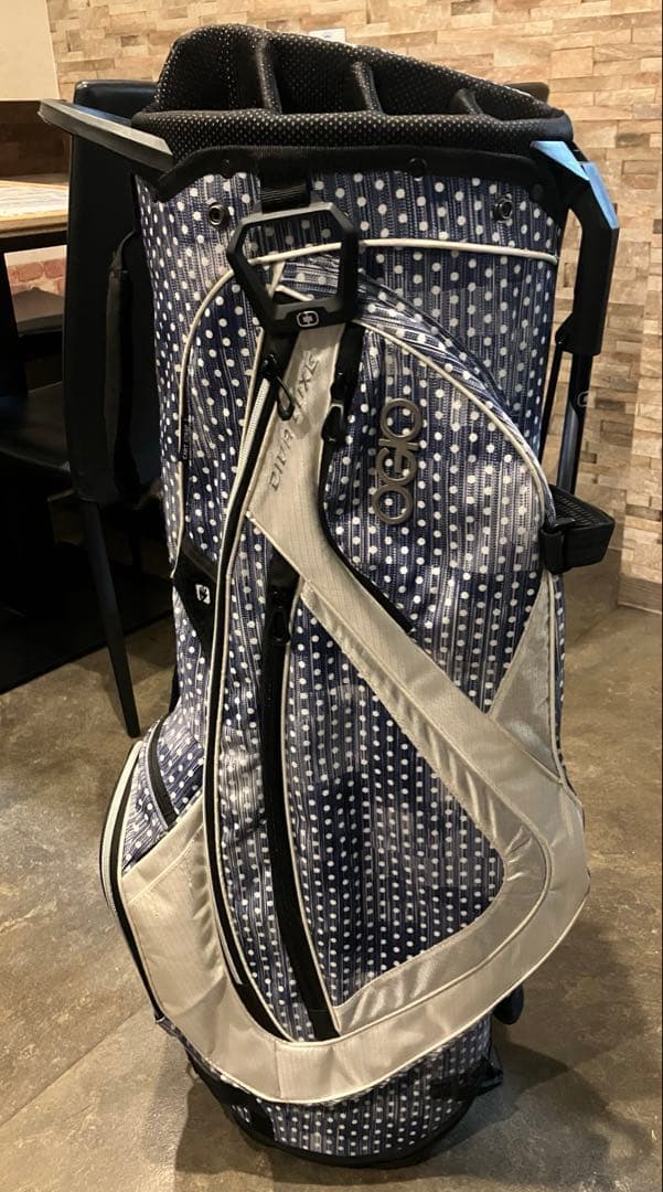 オジオ　キャディバック