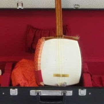 8-51三味線 本体 ケース チュウナー 付属品付 【訳あり】 標準サイズ ！