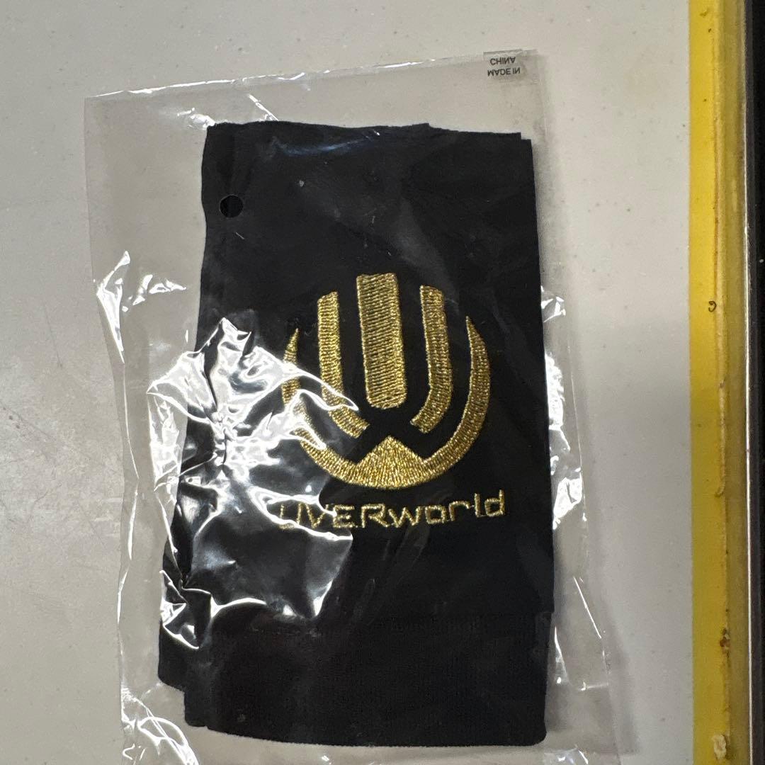UVERworld 黒の刺繍ロゴアイテム