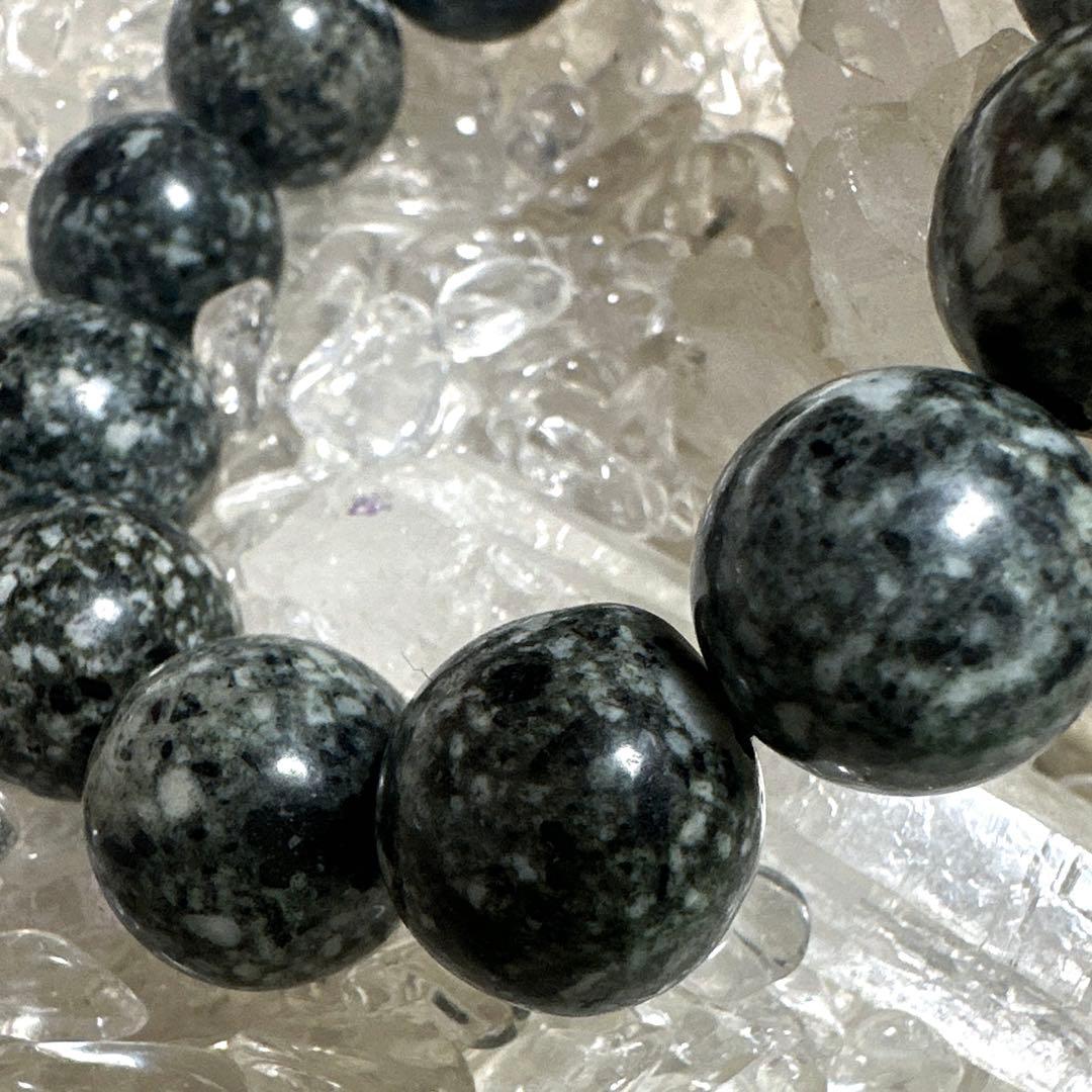 遠野の大地に眠っていた霊石　14mmの珠が龍神のエネルギーと調和し高波動へ導く