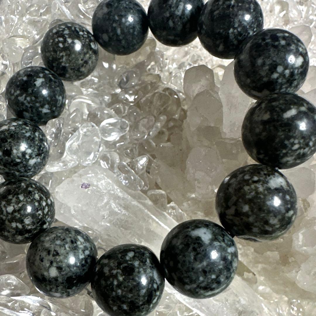 遠野の大地に眠っていた霊石　14mmの珠が龍神のエネルギーと調和し高波動へ導く